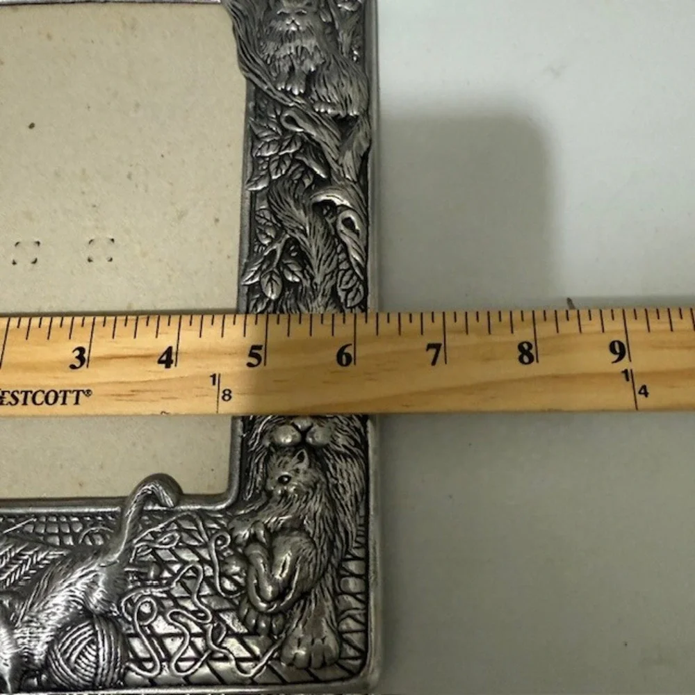 Vintage Pewter Cat Picture Frame Kittens Playing Yarn Silver Tone 4x6